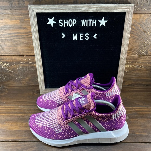 ADIDAS SWIFT RUN WOMENS SHOES - Picture 2 of 10